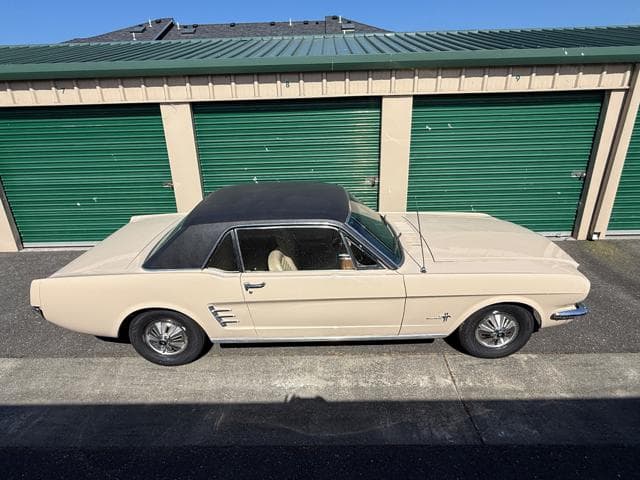 1966 Ford Mustang thumbnail 25