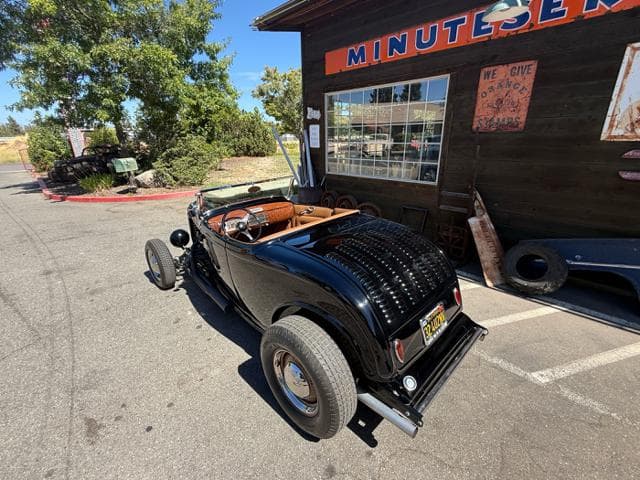 1932 Ford Roadster thumbnail 23