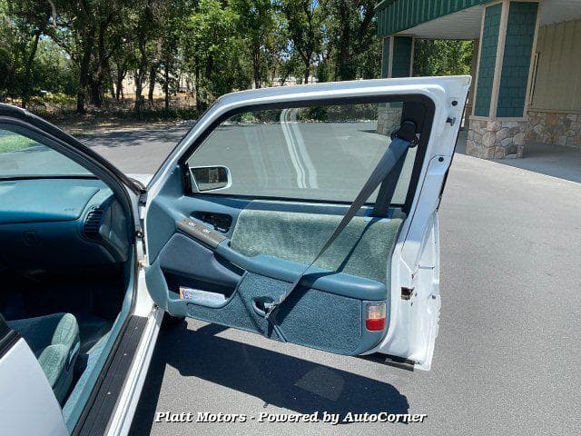 1995 Pontiac Gran Prix SE Sport Coupe SE SPORT COUPE thumbnail 9