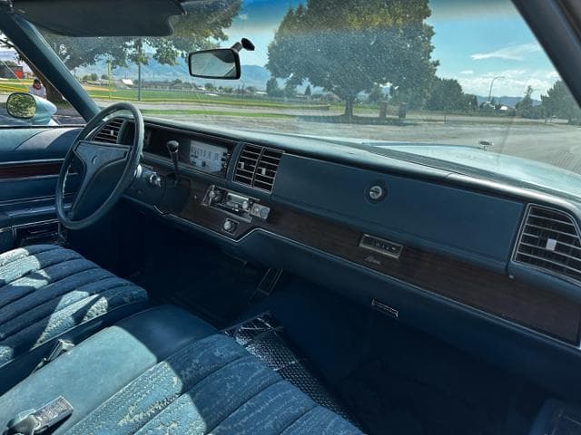1976 Buick Riviera thumbnail 5