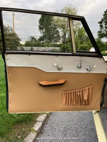 1959 Borgward Isabella thumbnail 25