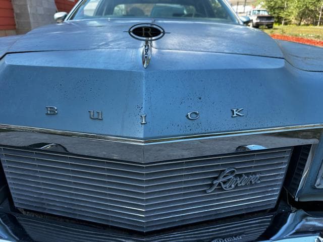 1976 Buick Riviera thumbnail 26