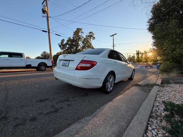 2012 Mercedes C250 thumbnail 10