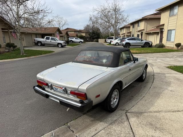 1981 Fiat 124 Spider thumbnail 6
