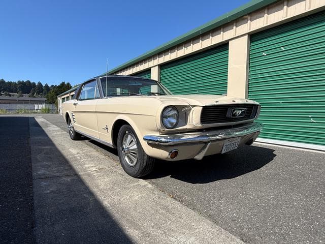 1966 Ford Mustang thumbnail 27