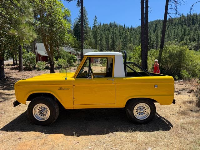 1966 Ford Bronco thumbnail 23