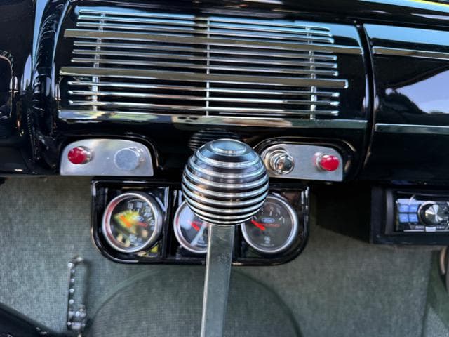 1940 Ford Coupe thumbnail 22