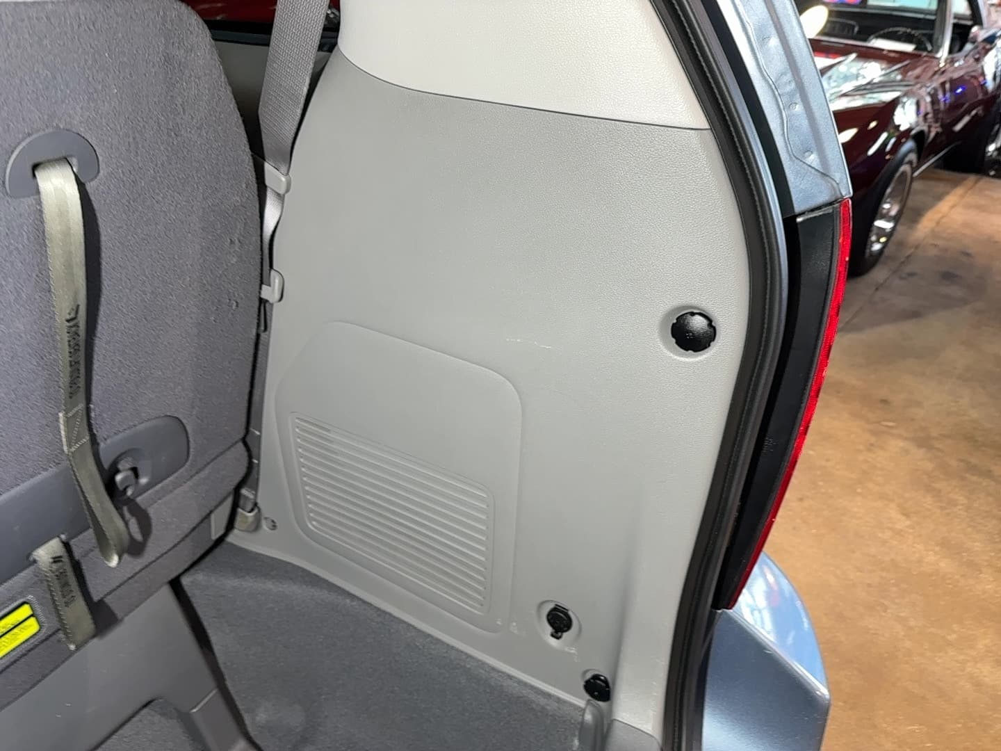 2012 Kia Sedona EX thumbnail 16