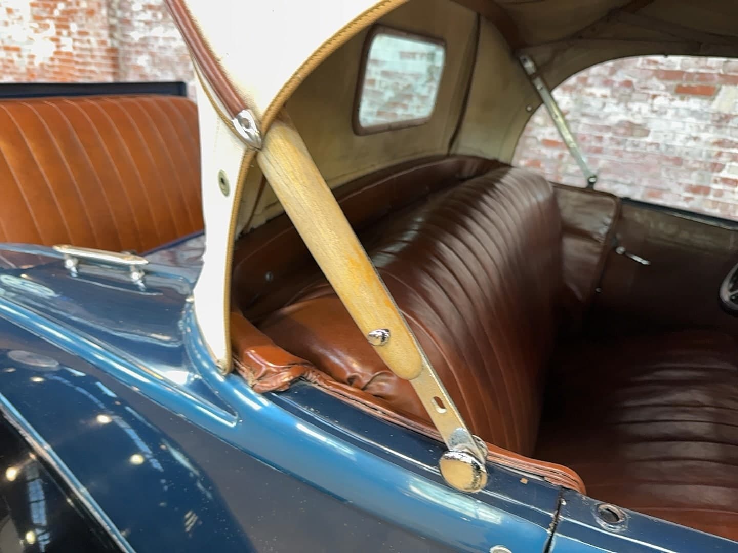 1931 Ford Model A Roadster thumbnail 9