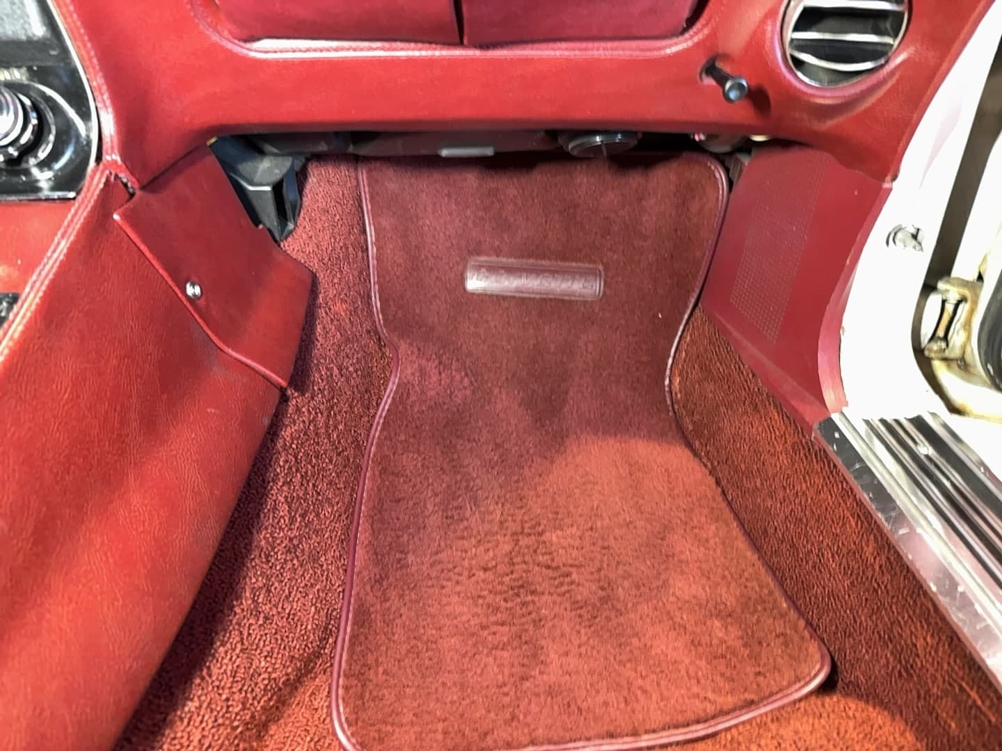 1974 Chevrolet Corvette Stingray thumbnail 11