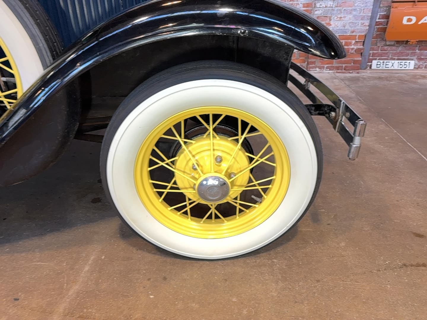 1931 Ford Model A Roadster thumbnail 17