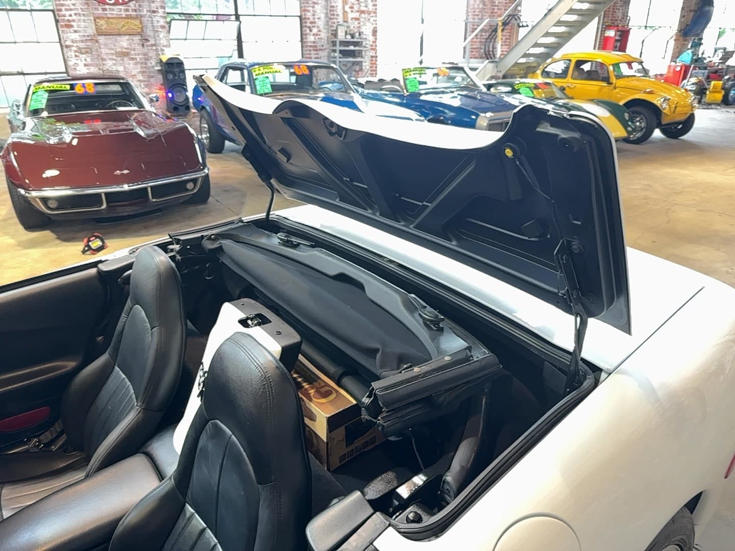 1998 Chevrolet Corvette Base thumbnail 26