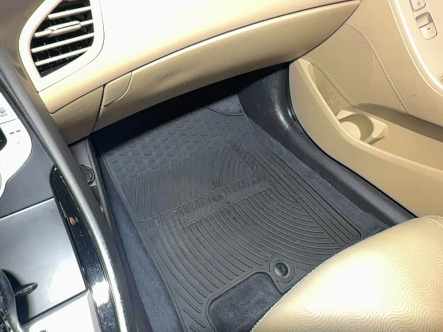 2012 Hyundai Elantra Limited thumbnail 9