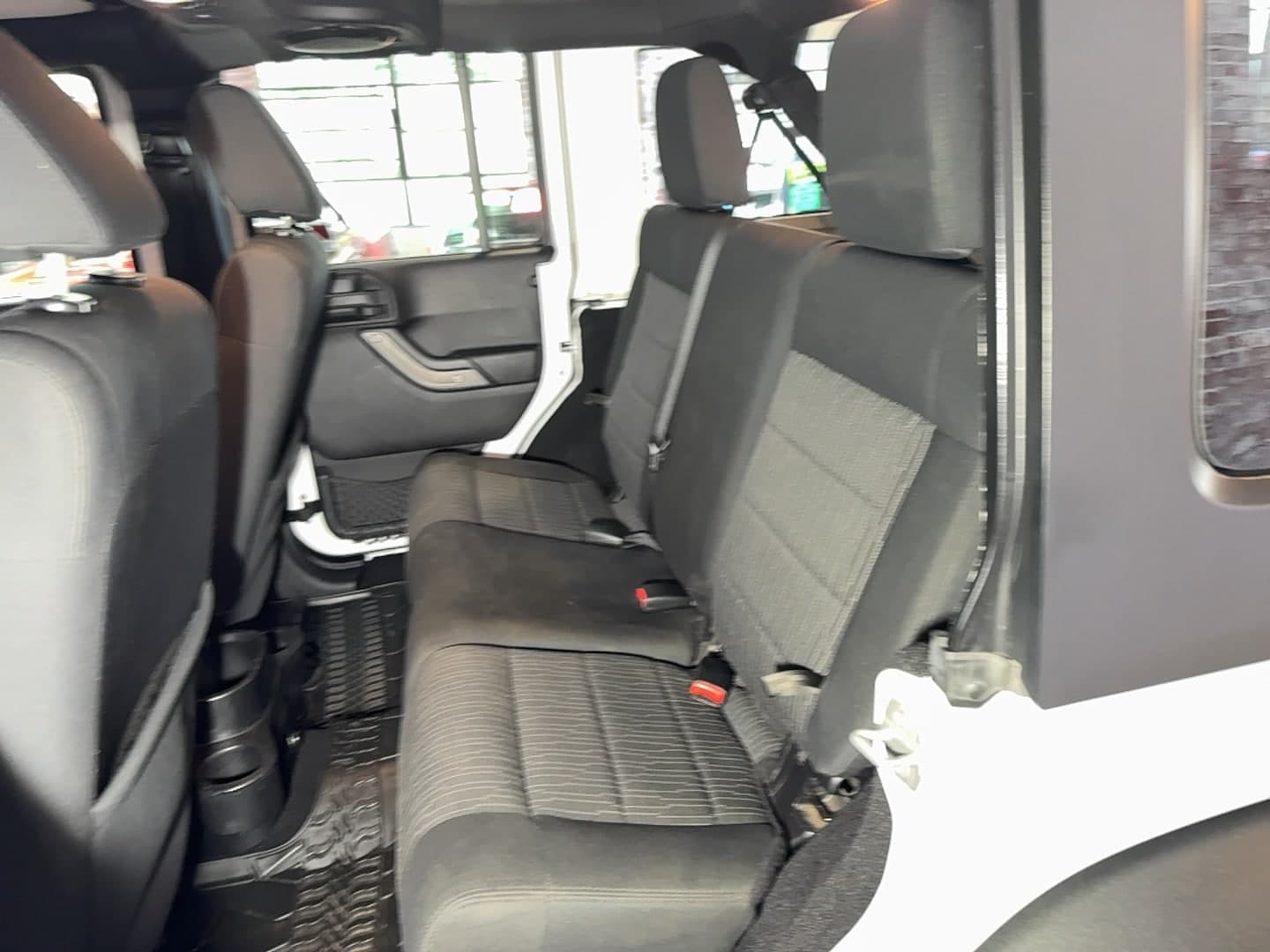 2011 Jeep Wrangler Unlimited Sport thumbnail 9