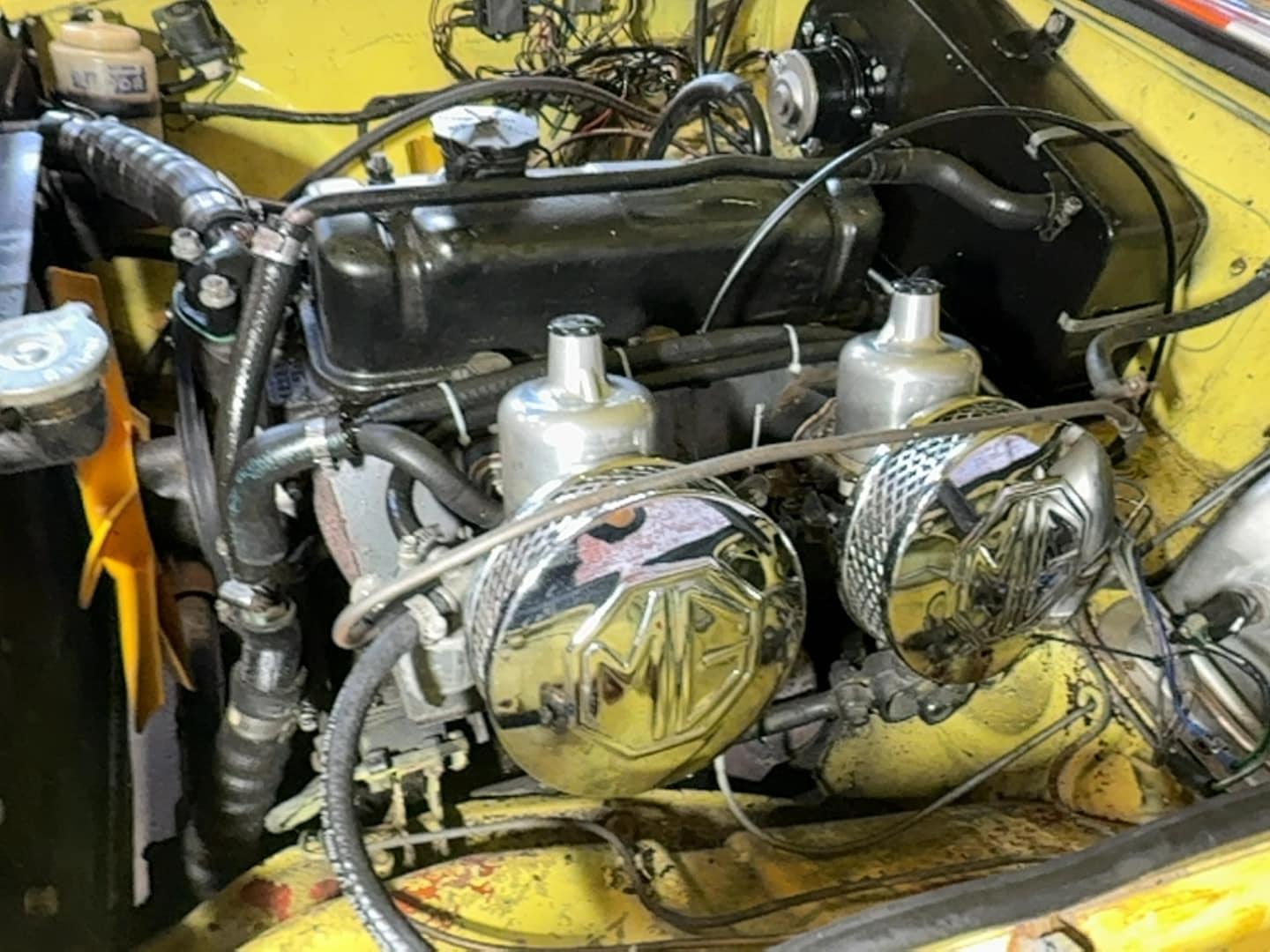 1971 MG MGB Roadster thumbnail 16