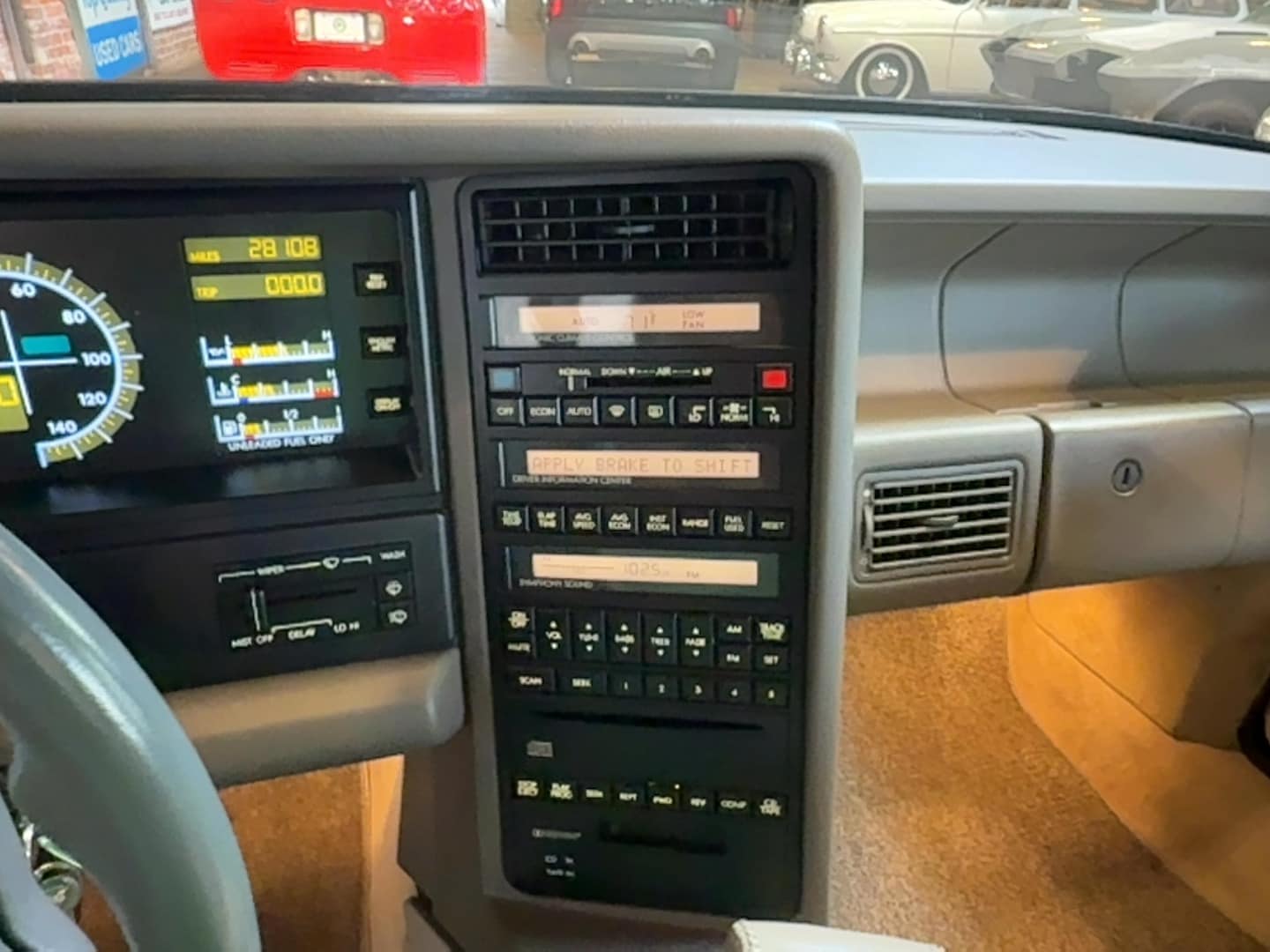 1993 CADILLAC ALLANTE Coupe thumbnail 3