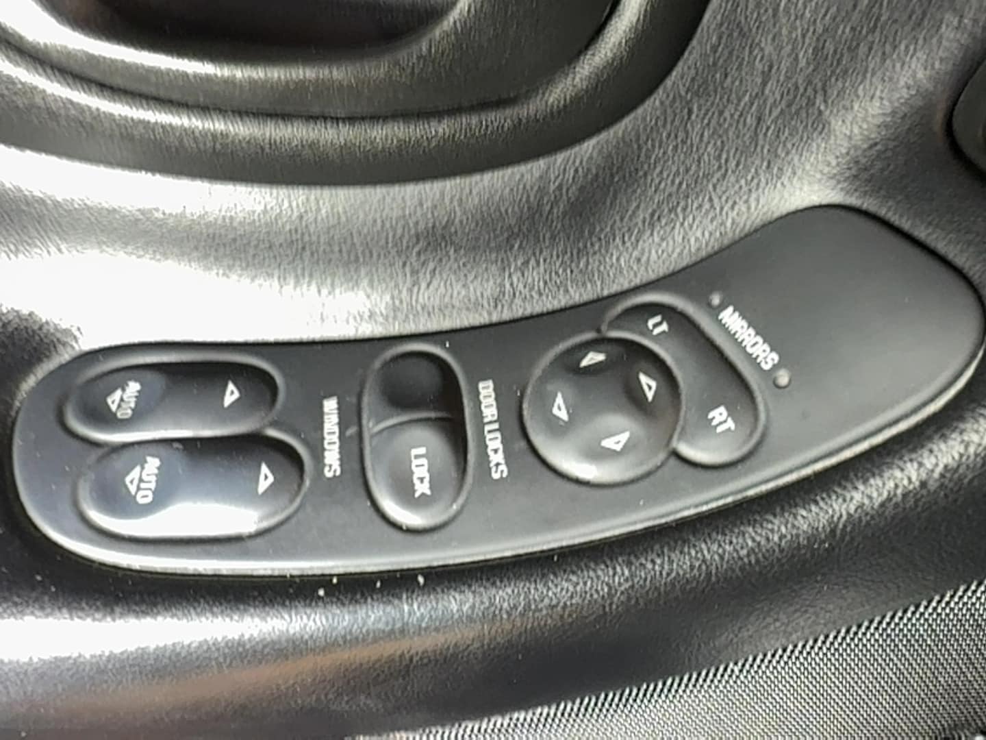 1998 Chevrolet Corvette Base thumbnail 8