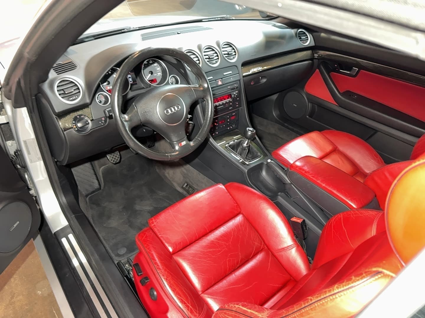 2005 Audi S4 Quattro thumbnail 3
