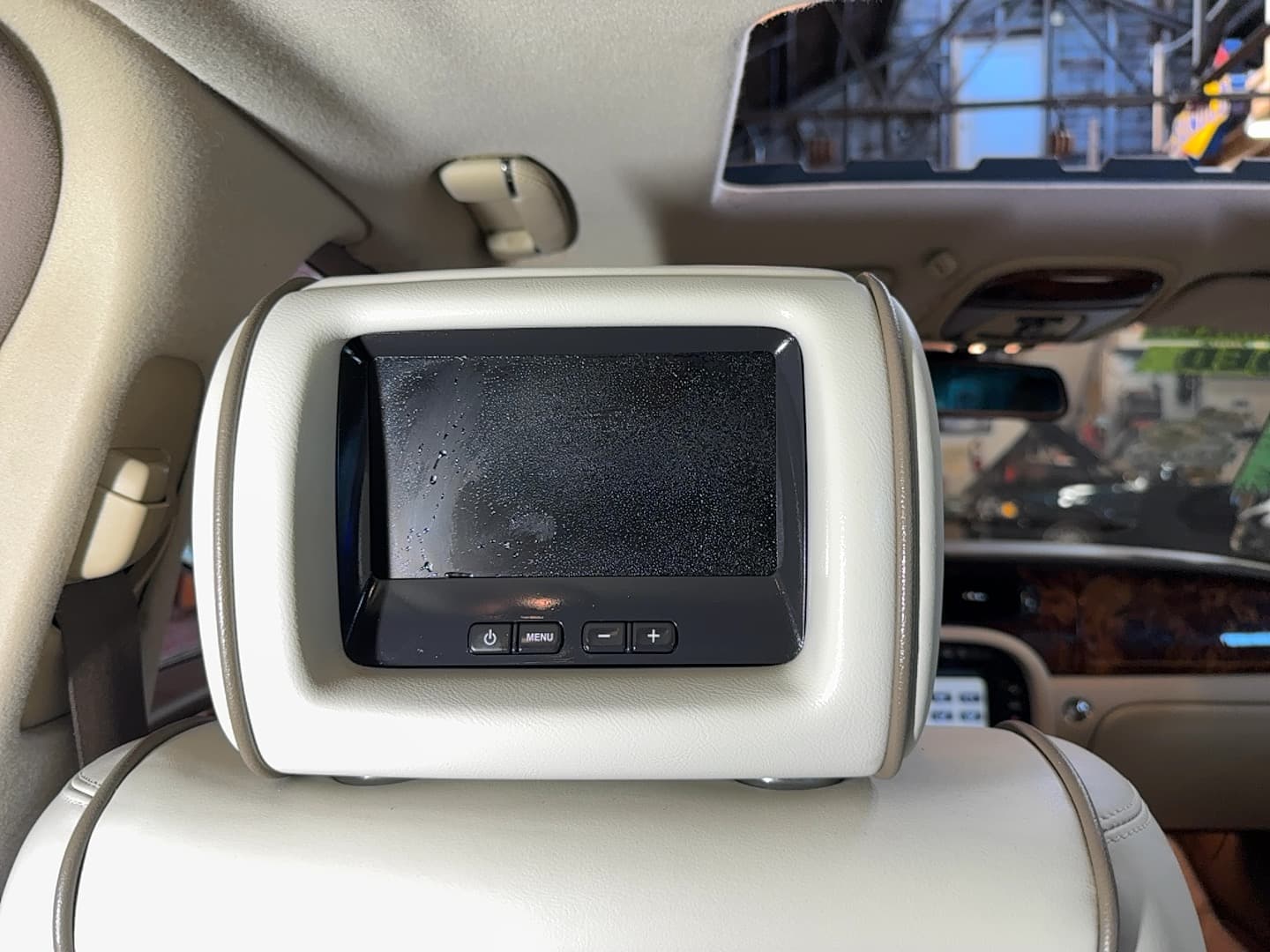 2007 Jaguar XJ Vanden Plas thumbnail 11