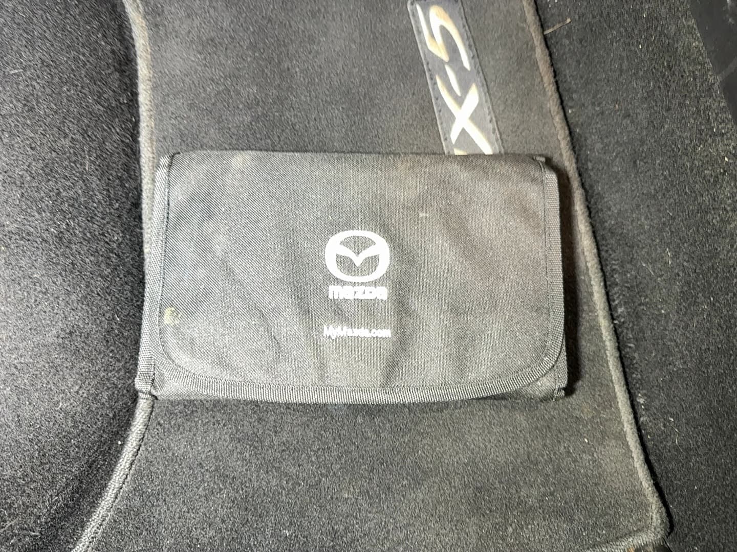 2012 Mazda MX-5 Miata Grand Touring Hard Top thumbnail 13