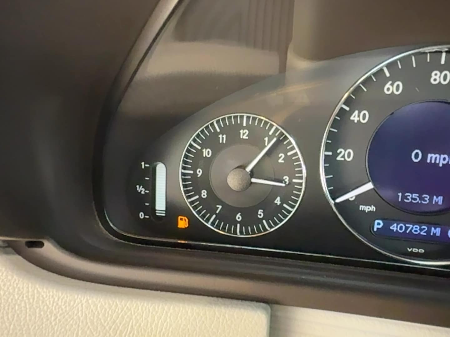 2004 Mercedes CLK-Class Base thumbnail 4