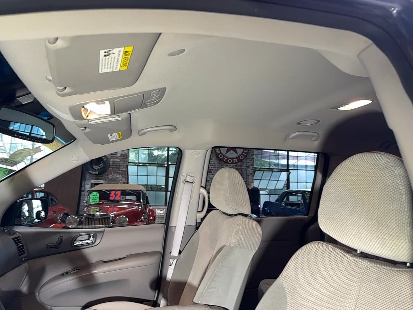 2012 Kia Sedona EX thumbnail 3