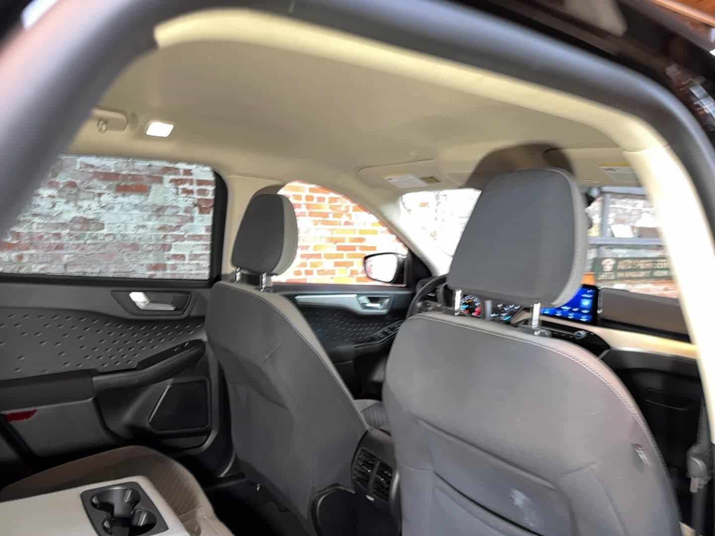 2020 Ford Escape SE thumbnail 19
