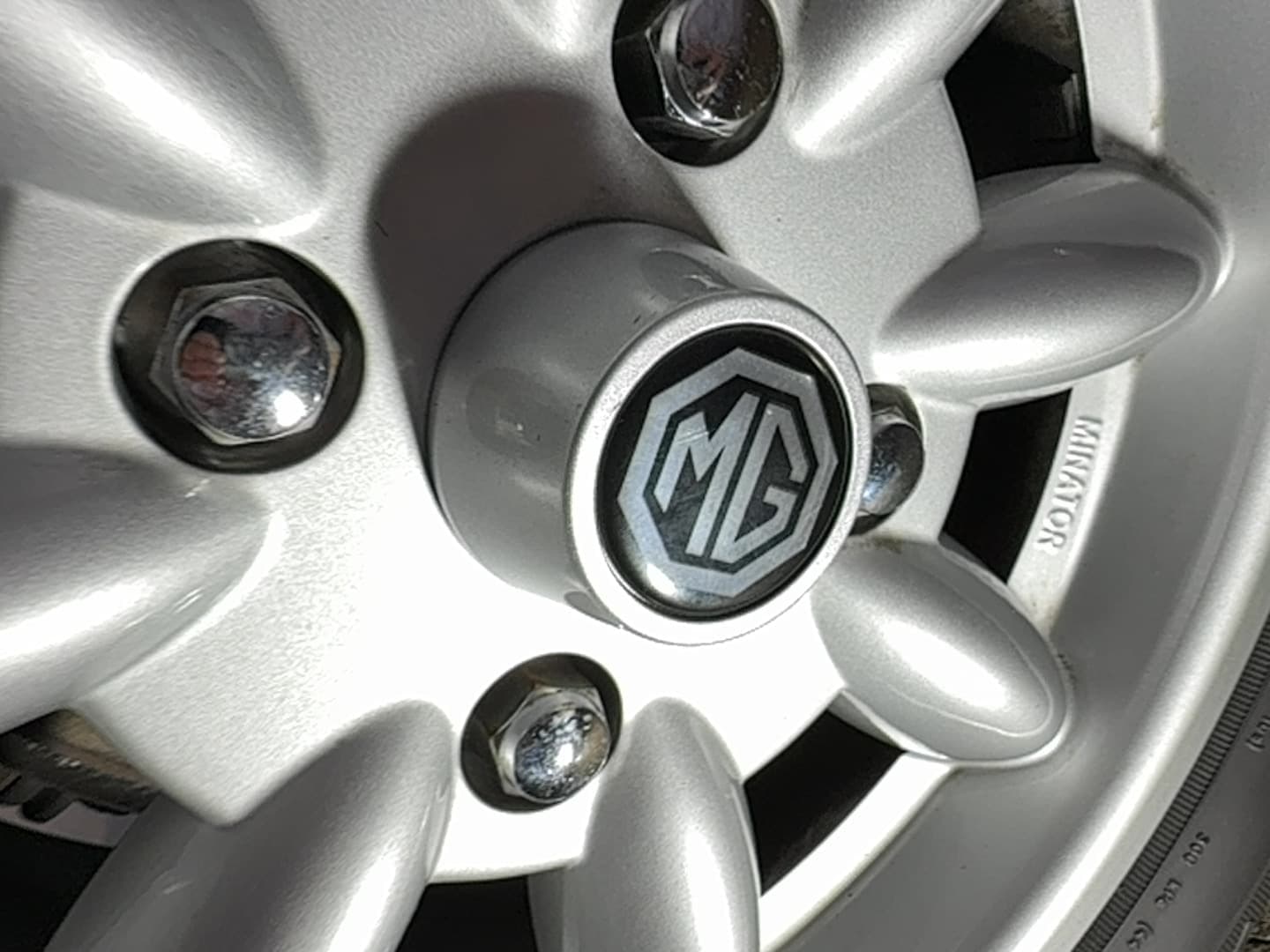 1971 MG MGB Roadster thumbnail 23