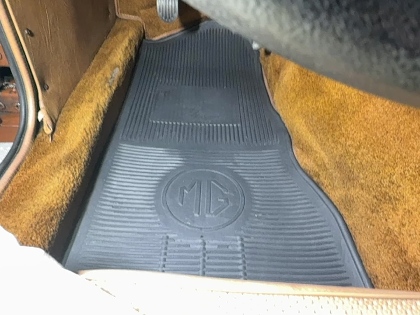 1980 MG MGB thumbnail 5