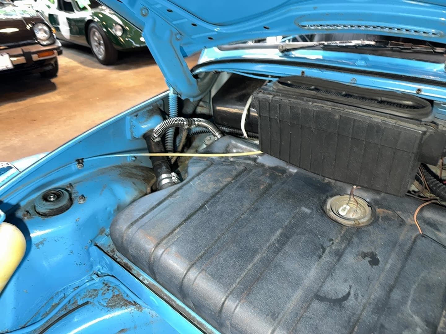 1972 Volkswagen Super Beetle Hatchback thumbnail 18
