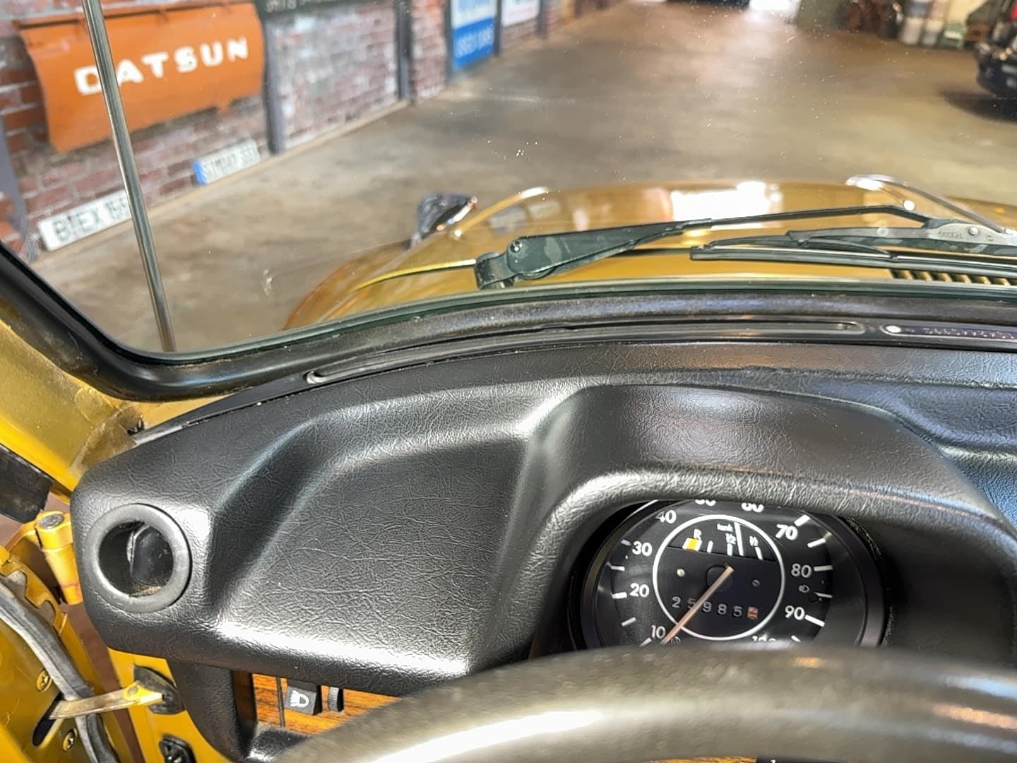 1974 Volkswagen Super Beetle thumbnail 5