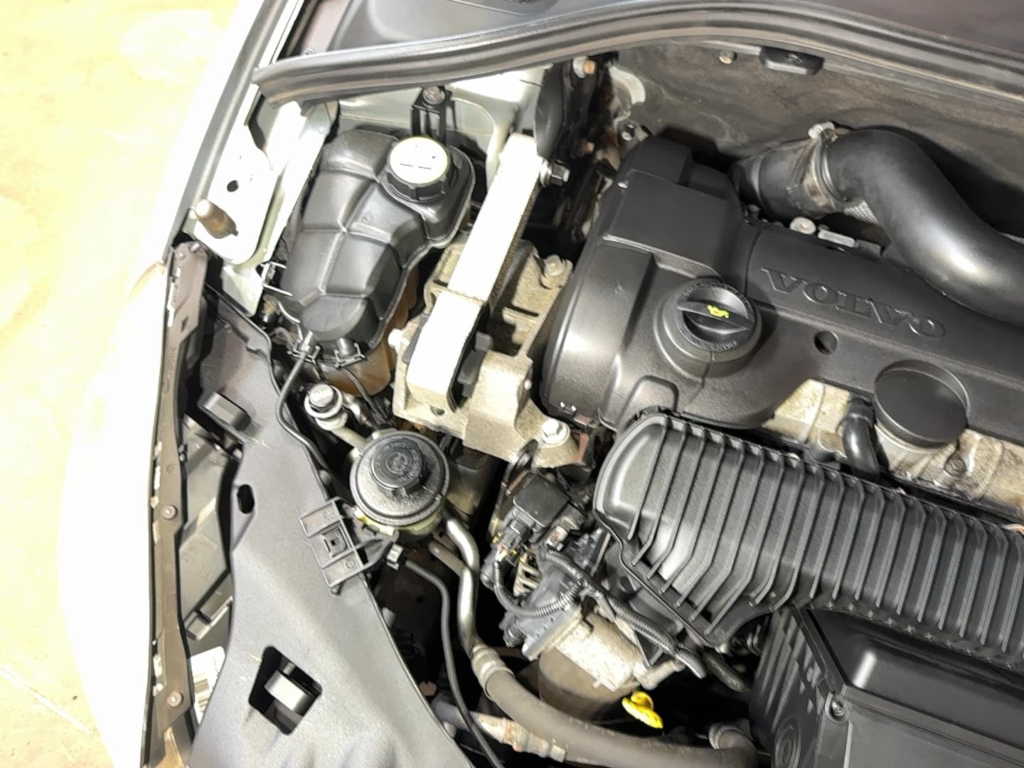 2013 Volvo S60 T5 thumbnail 21