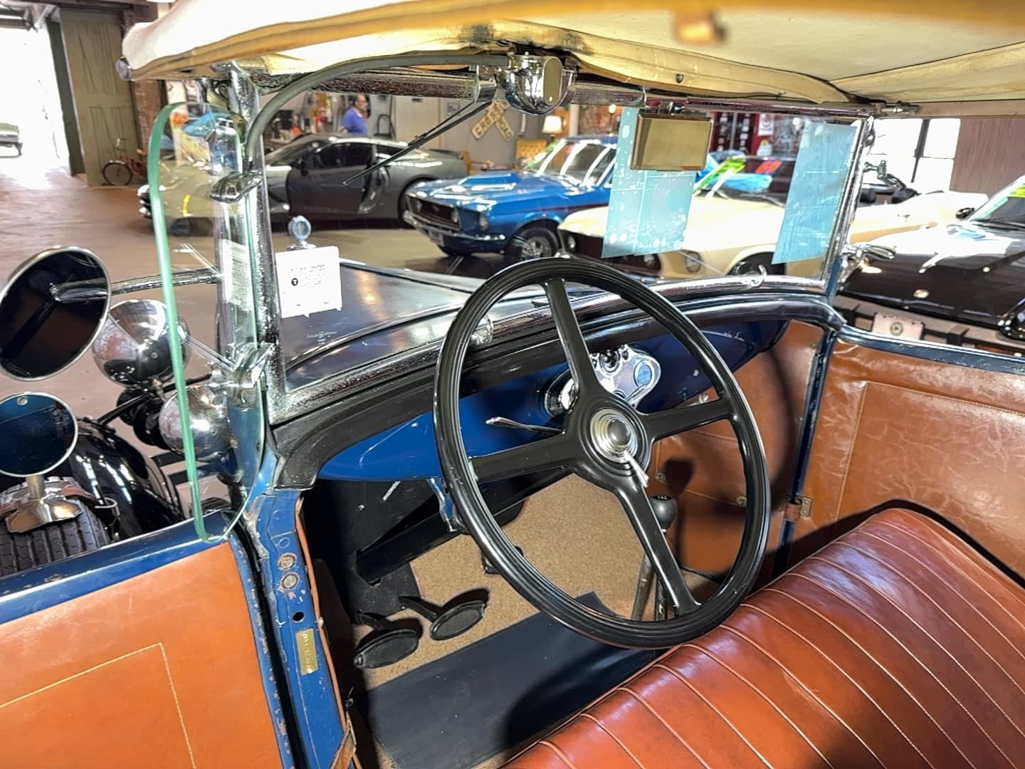 1931 Ford Model A Roadster thumbnail 3