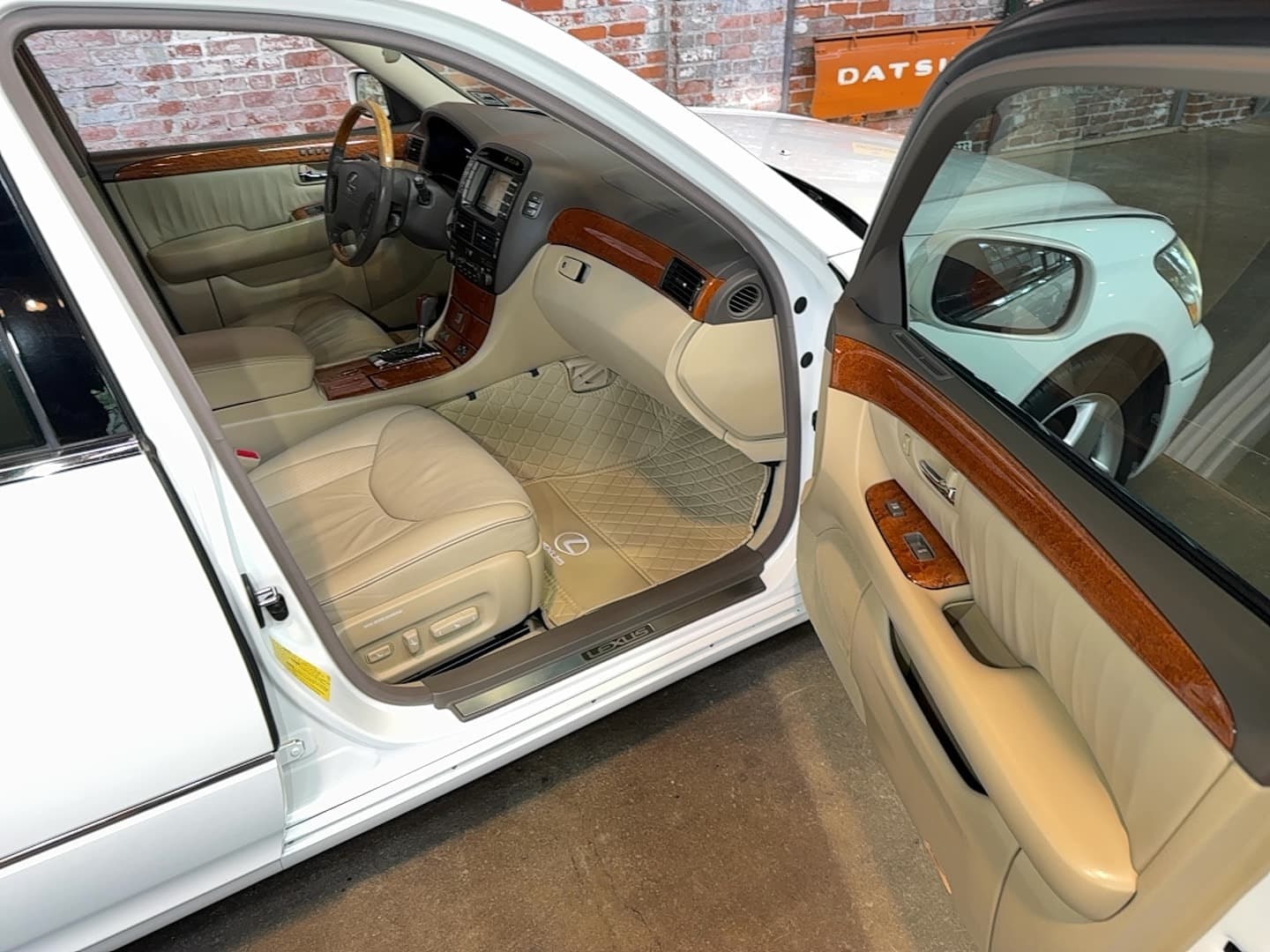 2006 Lexus LS 430 thumbnail 17
