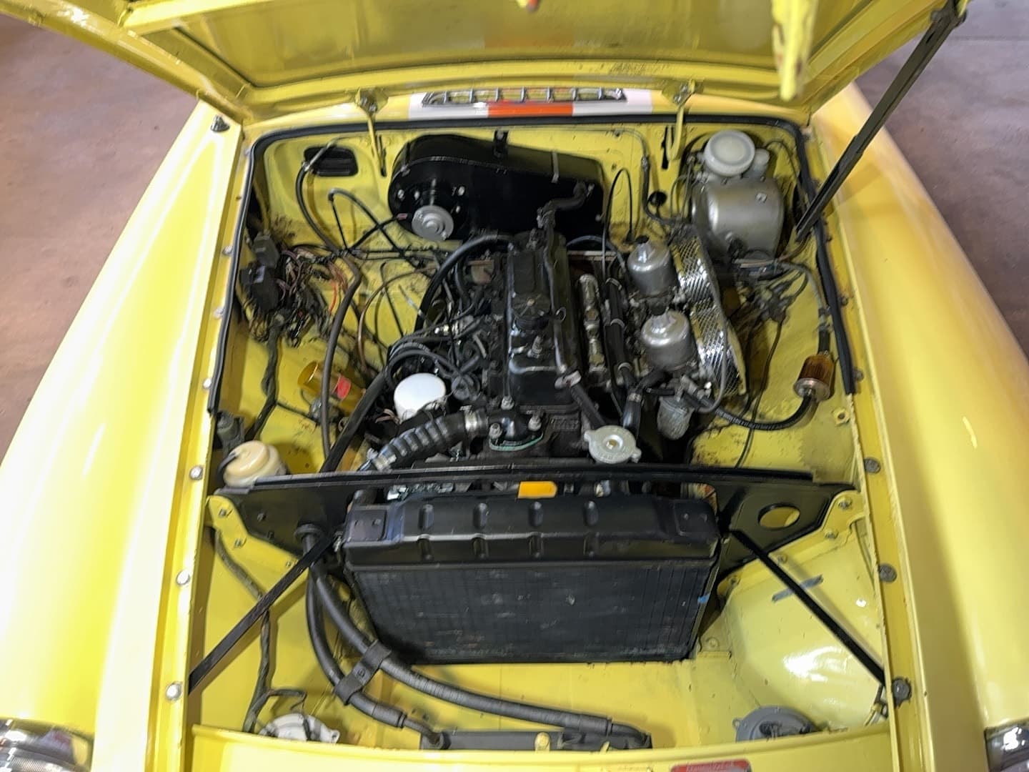 1971 MG MGB Roadster thumbnail 21