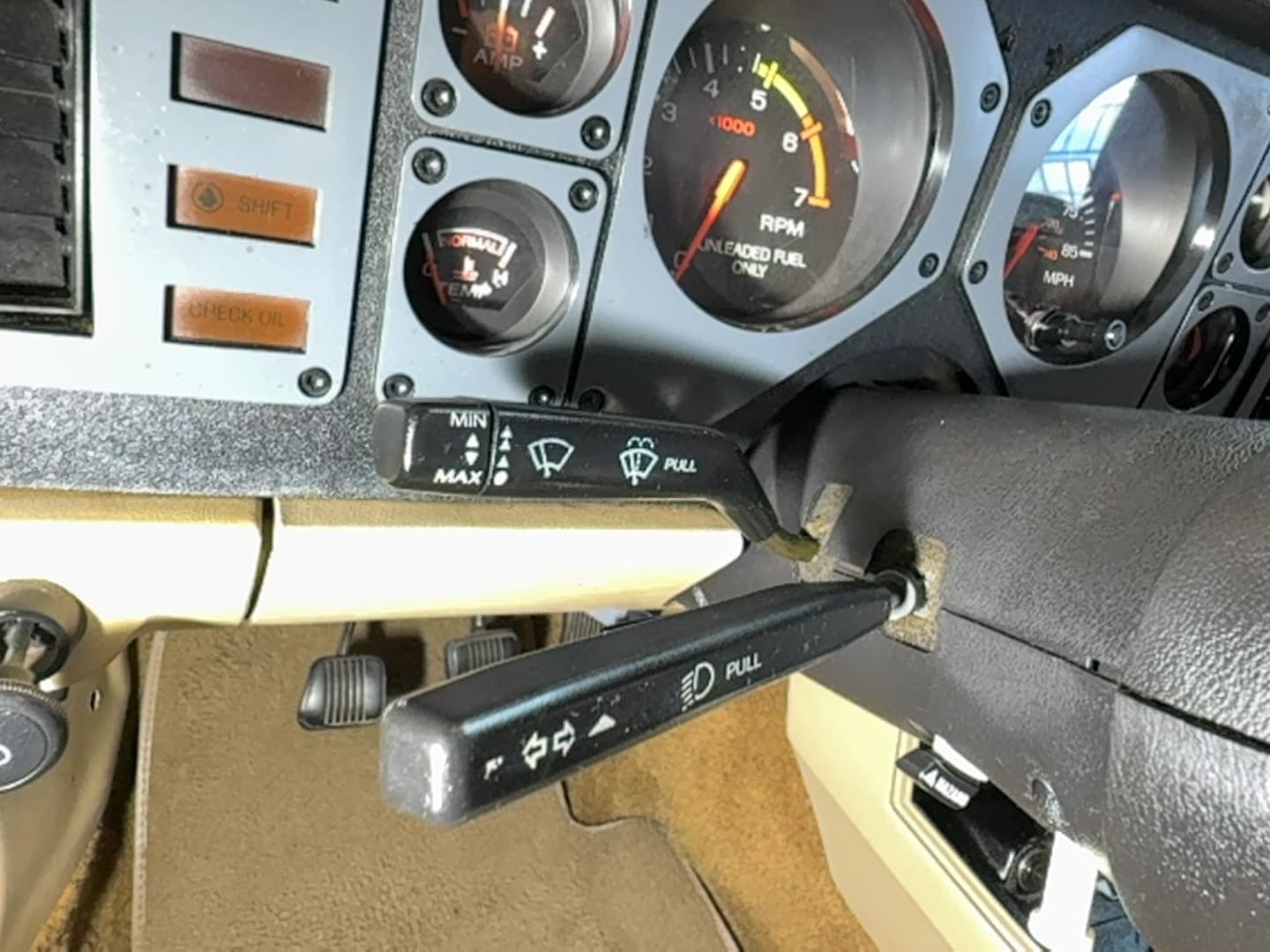 1986 Ford Mustang LX 5.0 thumbnail 12
