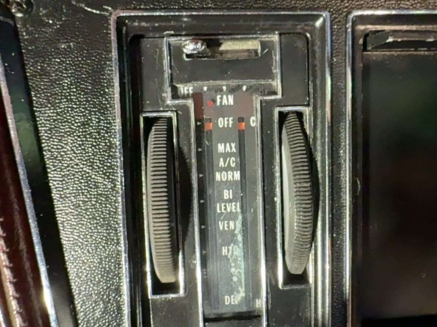 1974 Chevrolet Corvette Stingray thumbnail 4