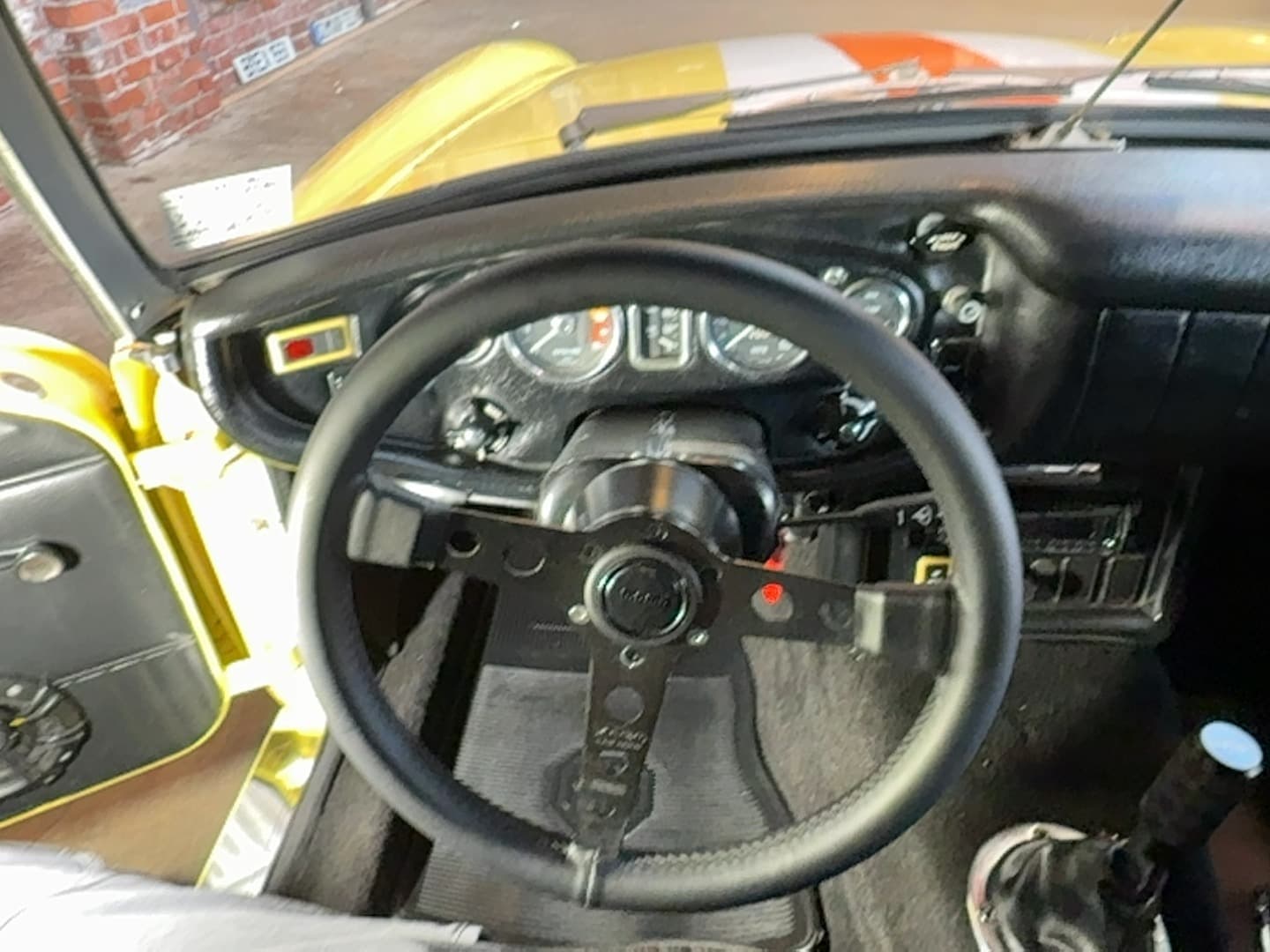 1971 MG MGB Roadster thumbnail 5