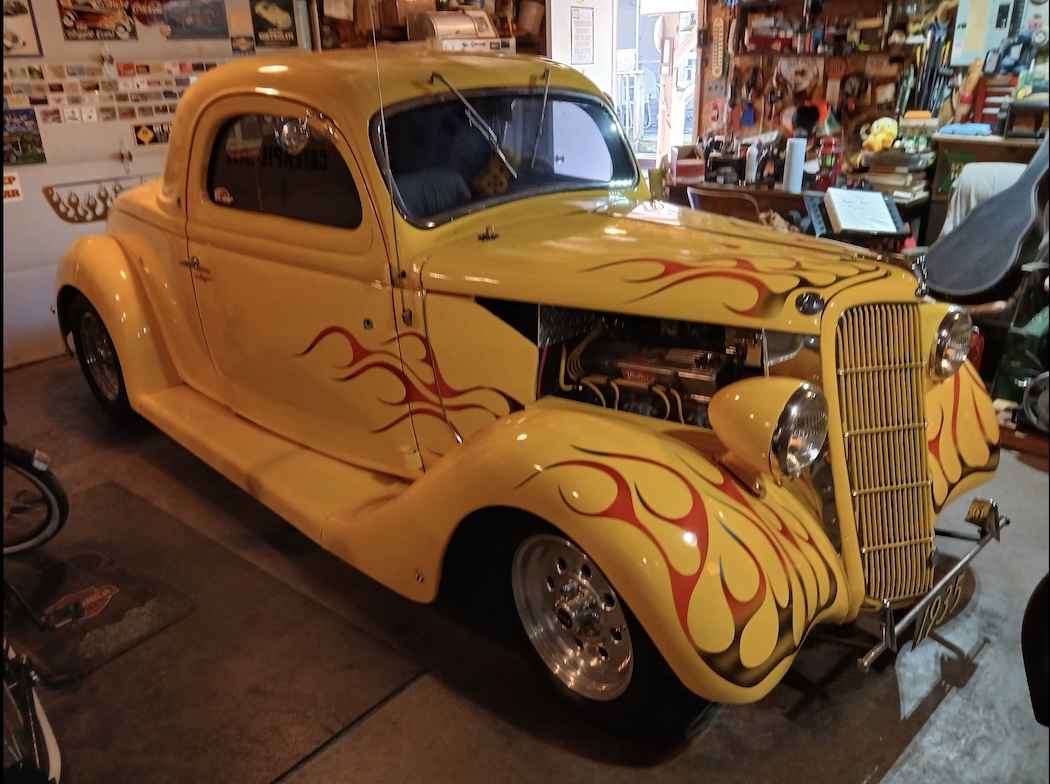 1935 Ford 3 Window Coupe thumbnail 3