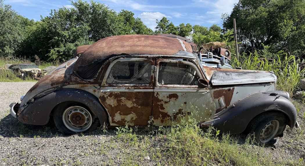 1947 Riley RMB Saloon thumbnail 5