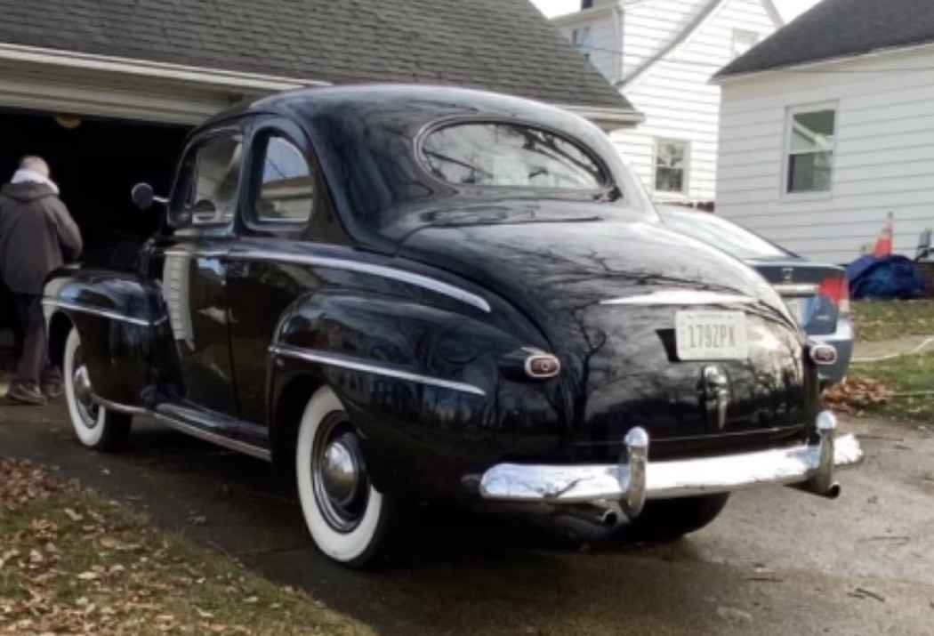 1948 Ford Super Deluxe — photo 2