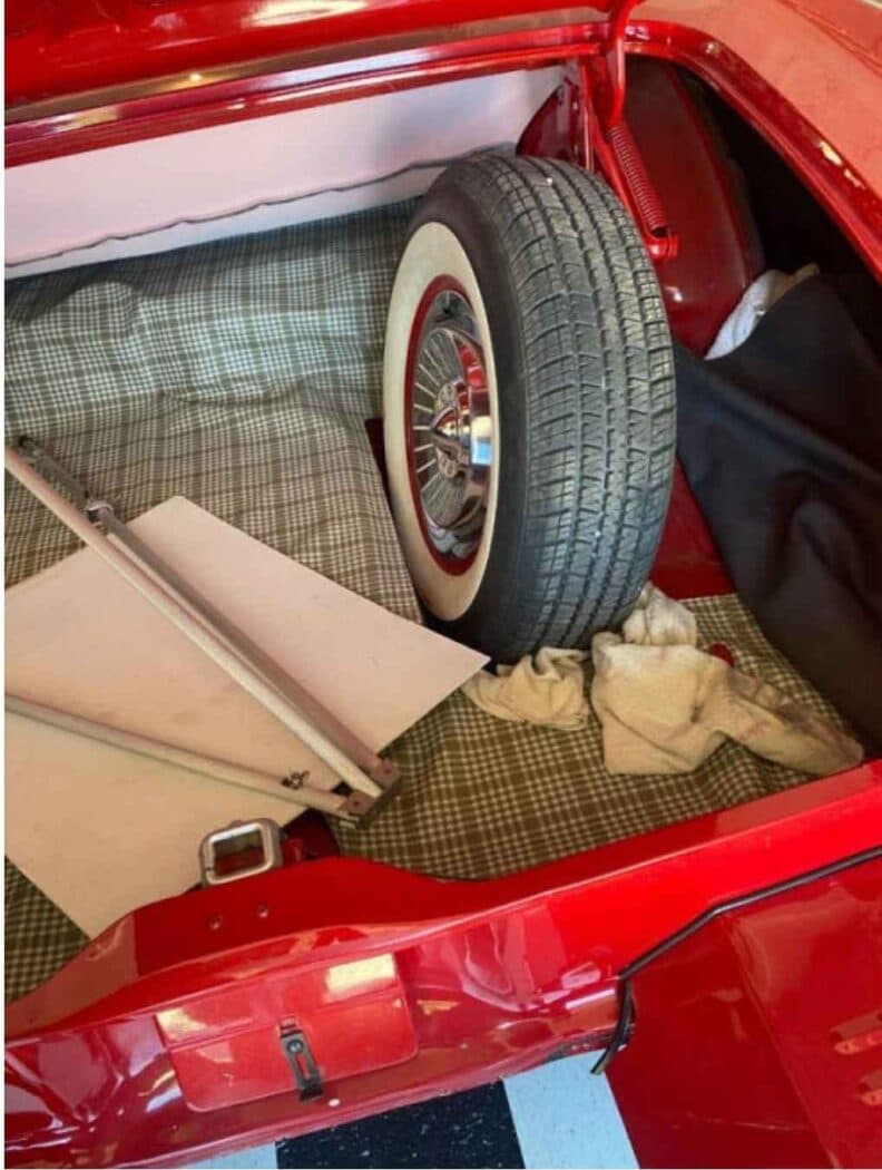 1957 Ford Fairlane 500 Sunliner thumbnail 17