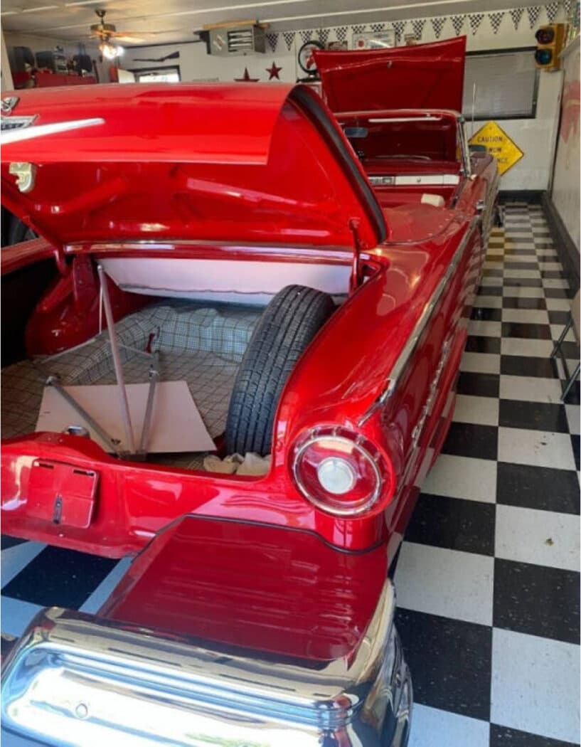 1957 Ford Fairlane 500 Sunliner thumbnail 5
