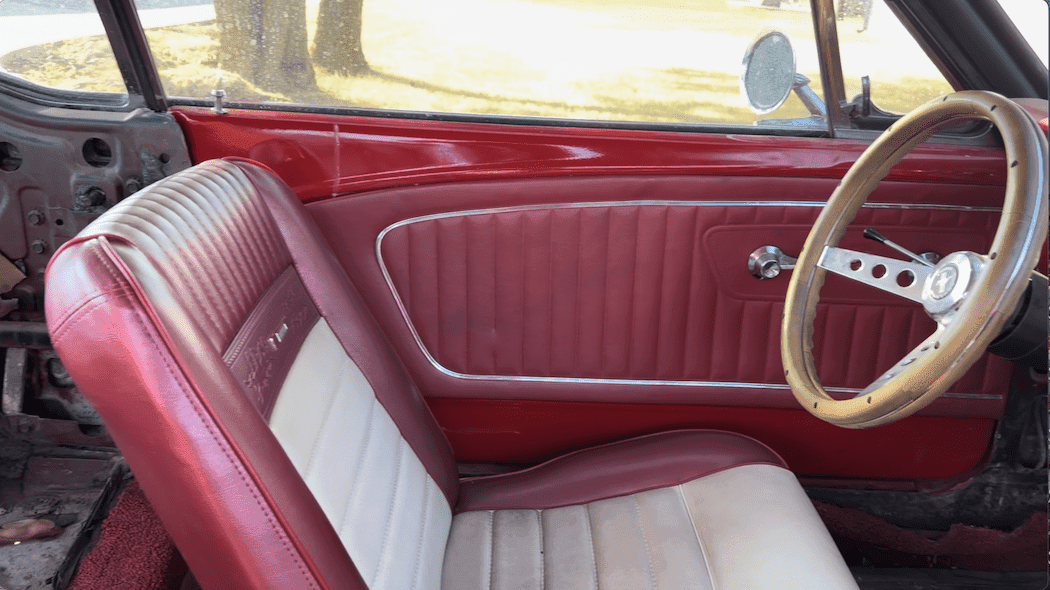 1965 Ford Mustang thumbnail 9
