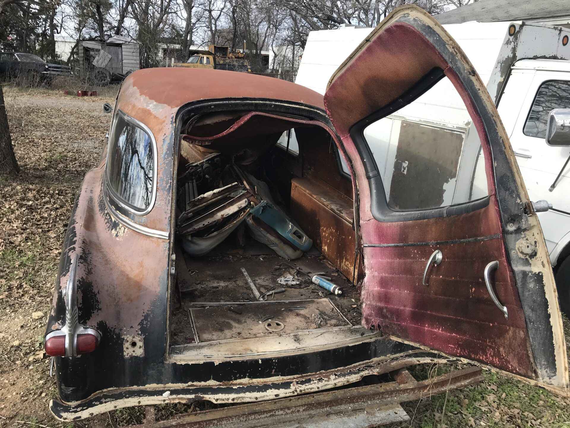 1952 Packard Hearse thumbnail 5