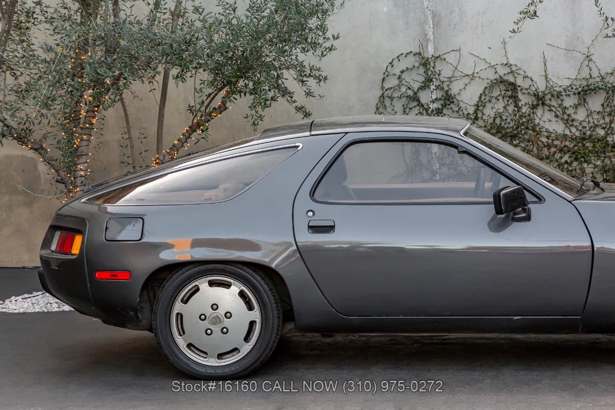1980 Porsche 928 thumbnail 9