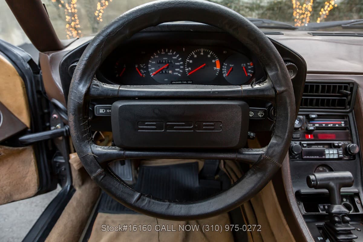 1980 Porsche 928 thumbnail 16
