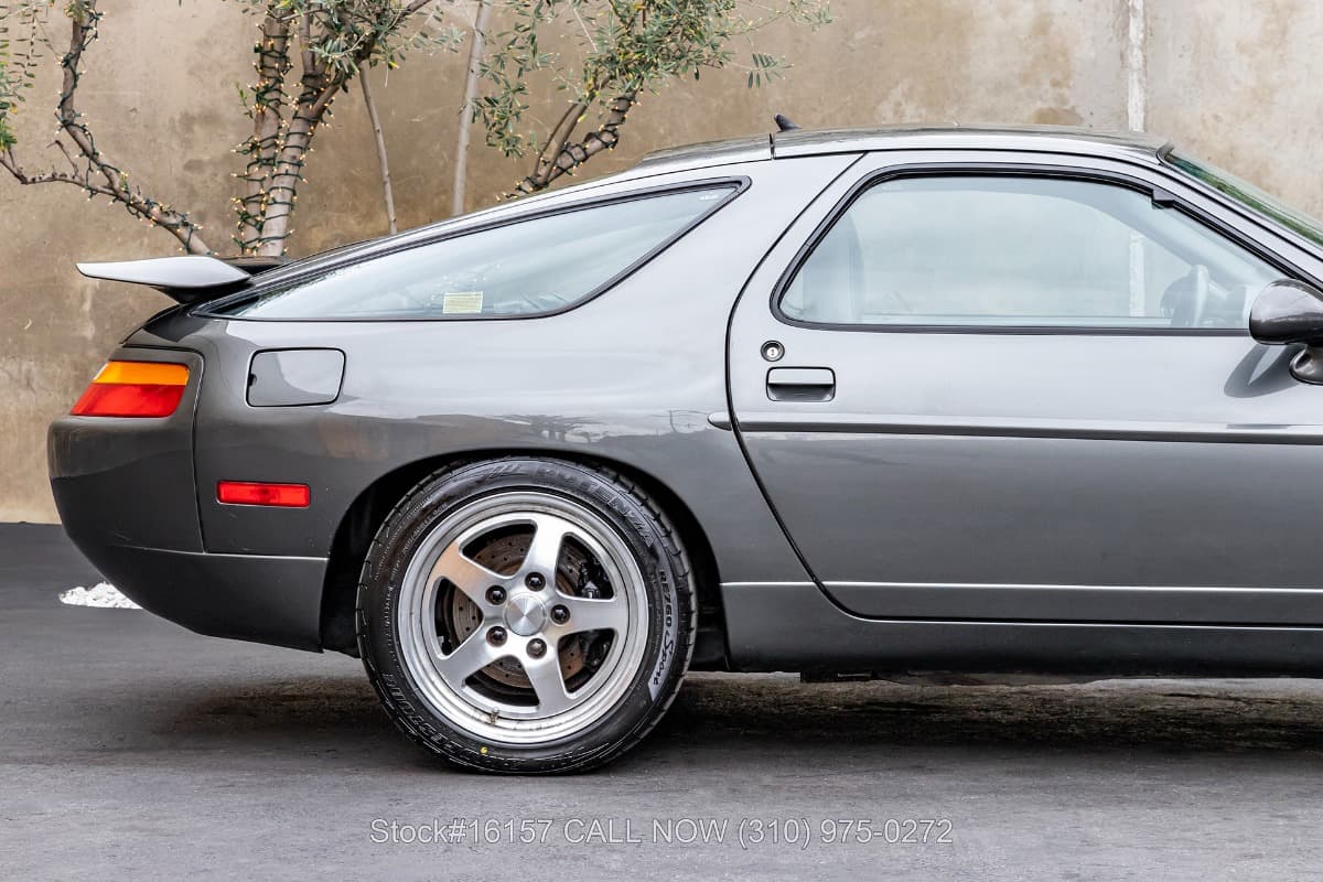 1993 Porsche 928GTS 5-Speed thumbnail 4