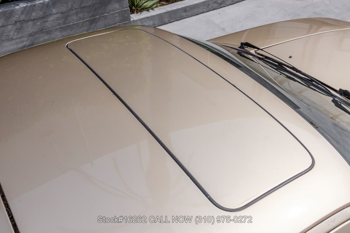 1983 Porsche 928S thumbnail 7
