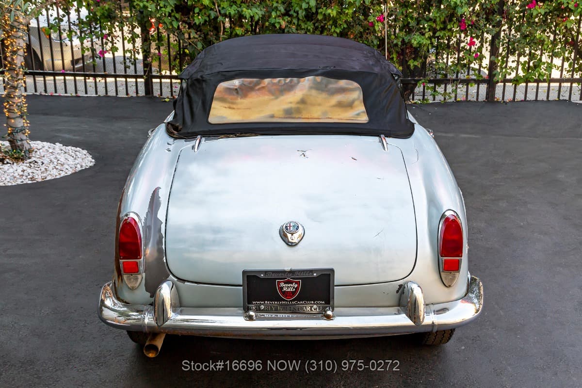 1963 Alfa Romeo Giulietta Spider thumbnail 9